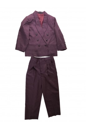 Suit 